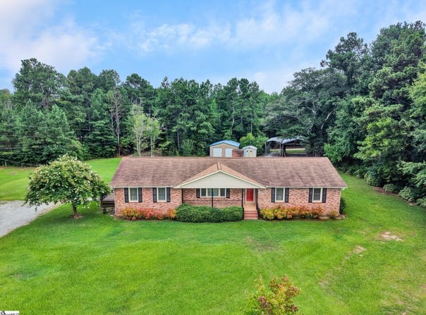 1173 Brook Road, Clinton, SC 29325