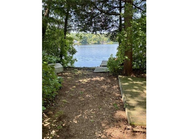 2 Kay Street, Hopkinton, RI 02832