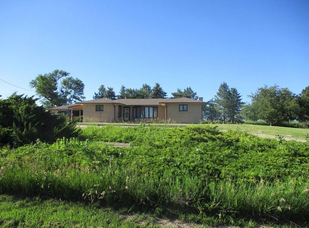 871  W 2nd St, Gordon, NE 69343