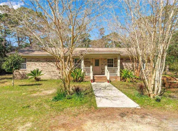 3036 Laurel Dr, Gulf Breeze, FL 32563