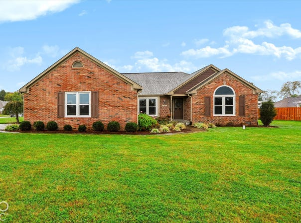 701 W 500 Road S, Greenfield, IN 46140