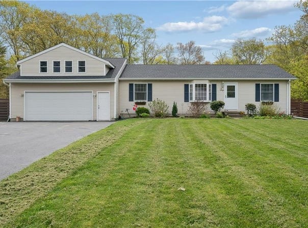 20 Oak Hill Drive, Exeter, RI 02822