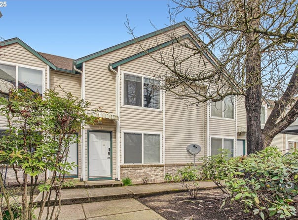 2501 E 2ND ST, Newberg, OR 97132