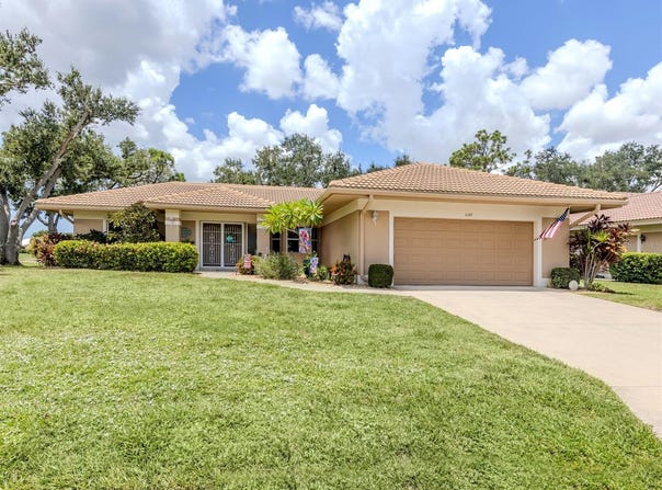 1197 WILLOW SPRINGS DRIVE, VENICE, FL 34293