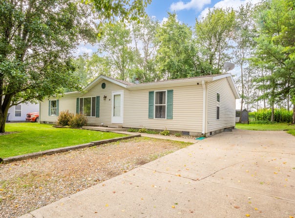 54 Inman Drive, Ingalls, IN 46048