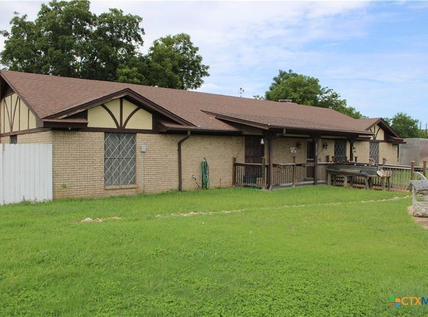 2512 S State Highway 36, Gatesville, TX 76528