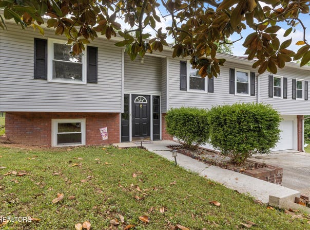 216 Cox Rd, Loudon, TN 37774