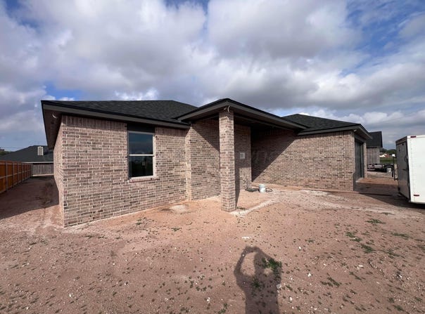 604 Columbia Drive, Hereford, TX 79045