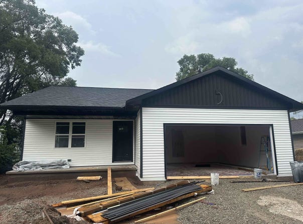 1267 WEISE Street, GREEN BAY, WI 54302-1635