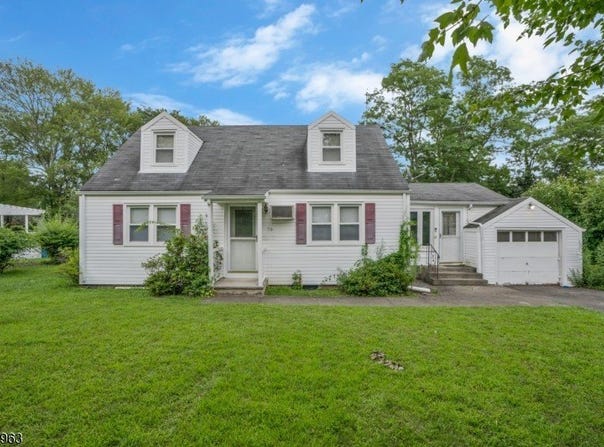 76 Liberty Rd, Bernardsville Boro, NJ 07924-2736