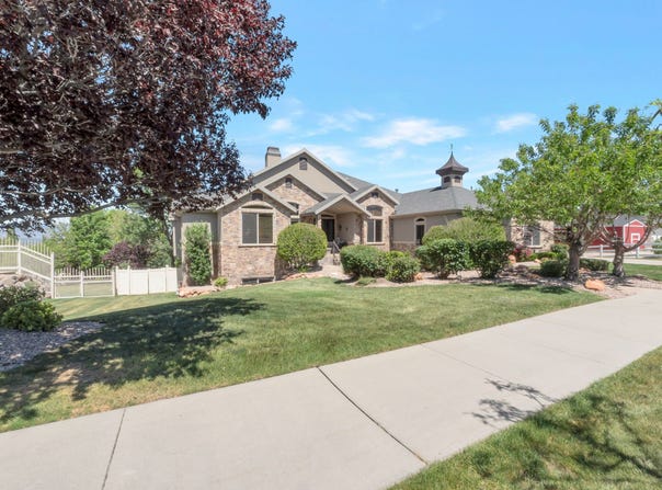 513 E SOUTHFORK Dr, Draper, UT 84020