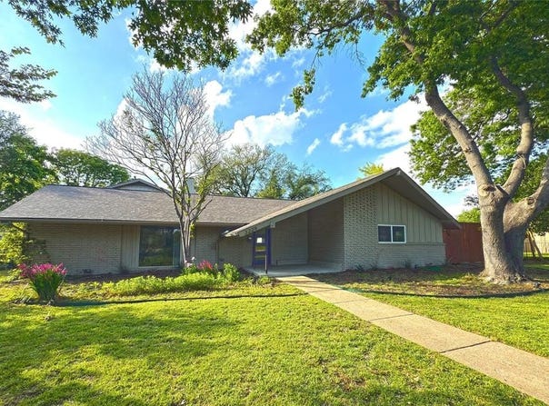 3229 Merrell Circle, Dallas, TX 75229