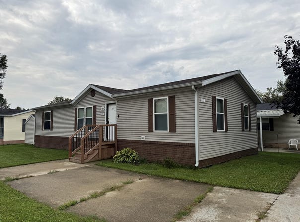 421 Cheyenne River Drive, Adrian, MI 49221