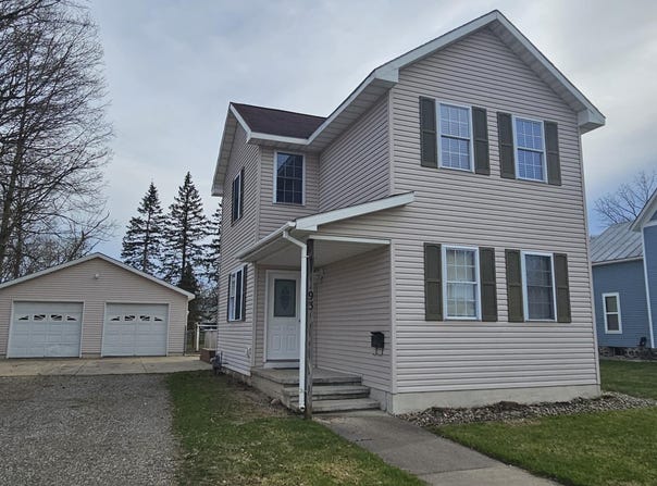 93 Henry Street, Coldwater, MI 49036