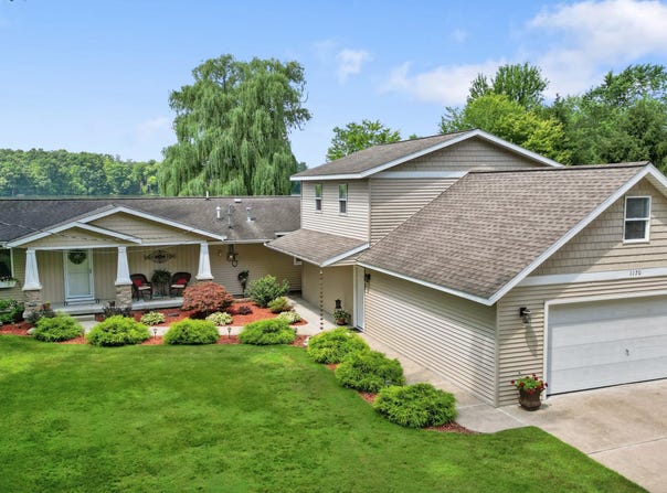 1170 Lynn Drive, Middleville, MI 49333