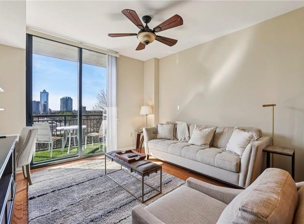 3040 Peachtree Road NW, Atlanta, GA 30305