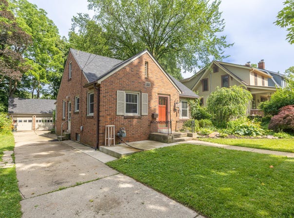 803 5th Street, Ann Arbor, MI 48103