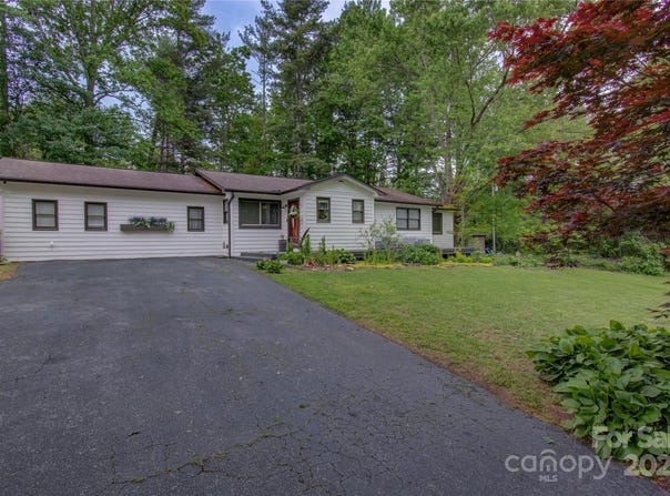 6 Candor Drive, Fletcher, NC 28732