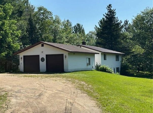 18498 S Crystal Springs Road, Grand Rapids, MN 55744