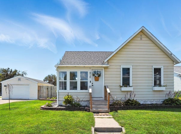 510 Maple Avenue, Woodward, IA 50276