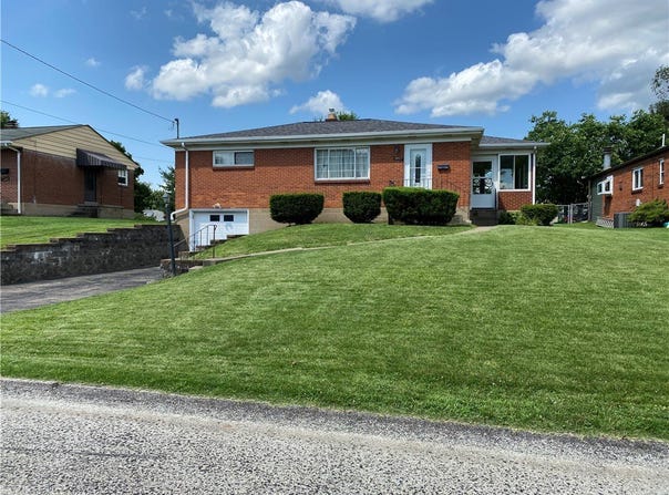 3095 Kipp Ave., Lower Burrell, PA 15068