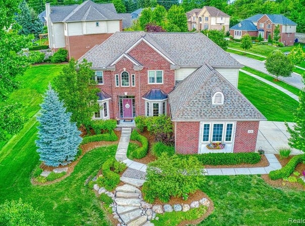 5120 Parkgate Drive, Commerce Twp, MI 48382