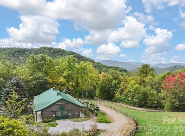 45 Smoke Vine Trail, Clyde, NC 28721