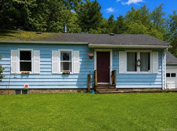11 Wickham Drive, Warwick, NY 10990