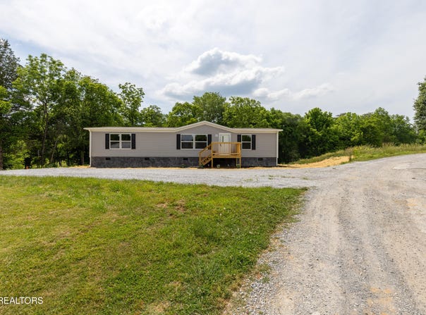 2489 Elk Way, Newport, TN 37821