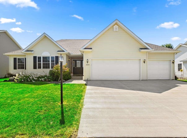 1428 ASPEN Drive, Washington, IL 61571