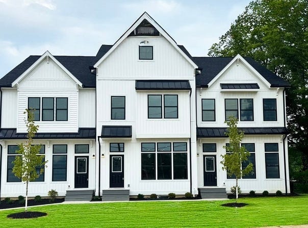110 Cider Mill unit: B, Chardon, OH 44024