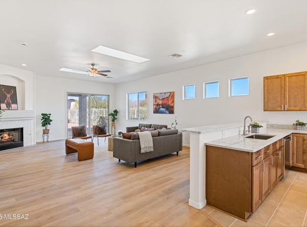 9896 E Wind Dancer Drive, Tucson, AZ 85748