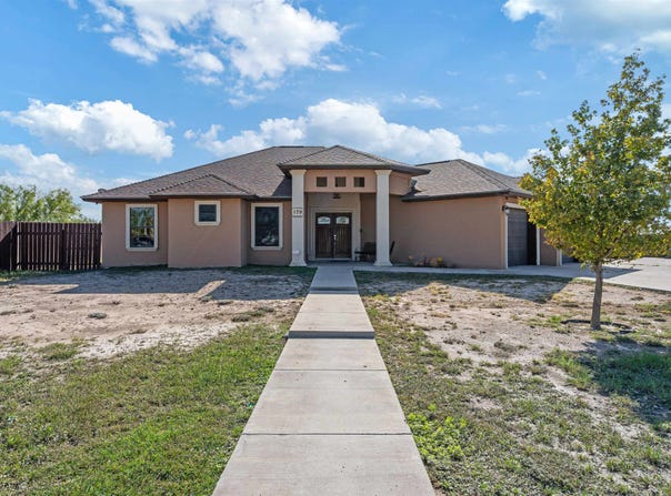 179 Dos Pistolas, Del Rio, TX 78840