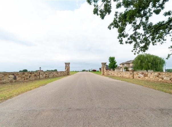 Hope Circle, Chandler, OK 74834