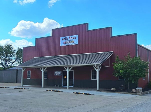 100 West Pleasant W, Cincinnati, IA 52549