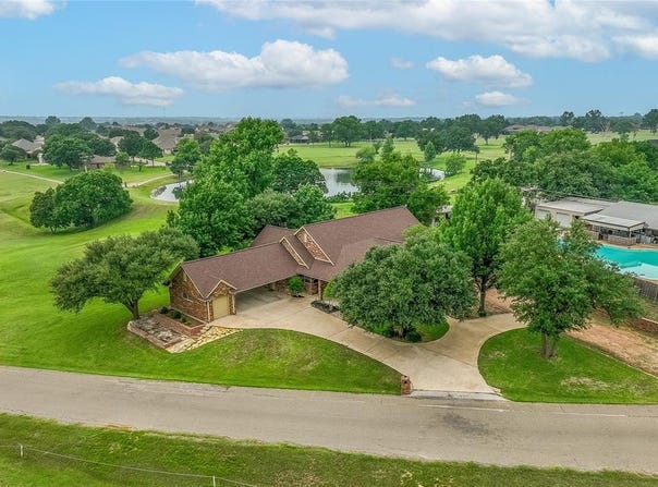 100 Wood Creek Drive, Gatesville, TX 76528