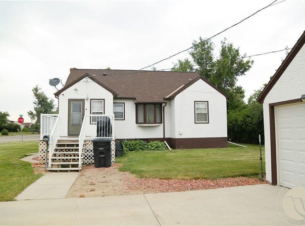 426 3rd Street West, Hardin, MT 59034