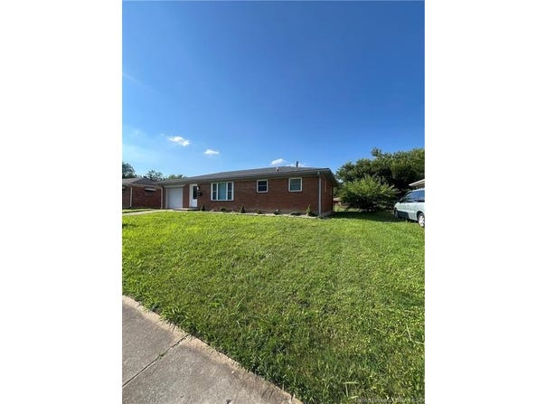 321 Country Club Drive, New Albany, IN 47150