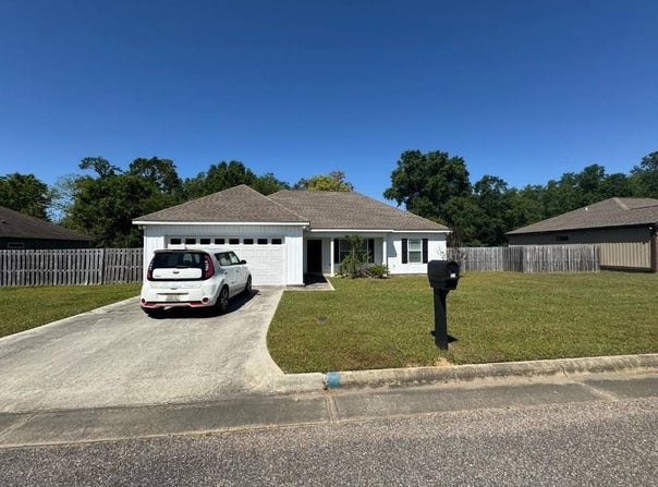 107 Jules Ln, Ashford, AL 36312