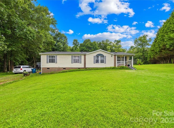 101 Titanium Drive, Statesville, NC 28625