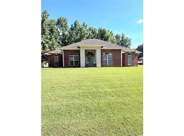 607 FOREST Trail, Montgomery, AL 36117