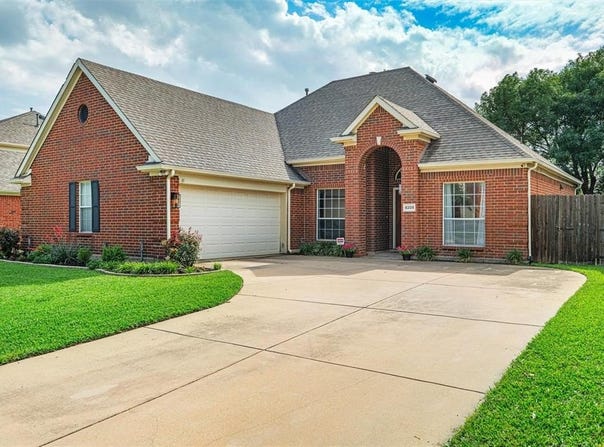 8205 Mt Mckinley Road, Fort Worth, TX 76137