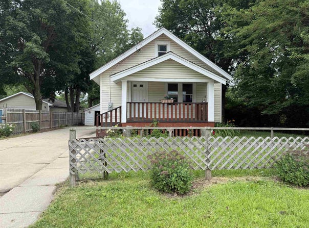 1521 Harlem, LOVES PARK, IL 61111