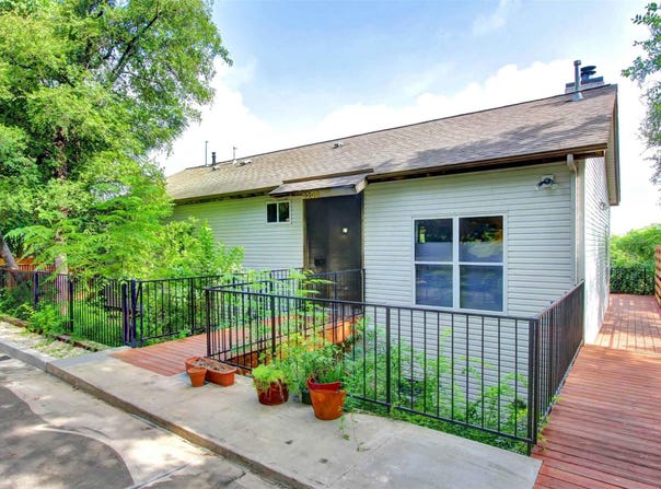 2208 Trailside DR, Austin, TX 78704
