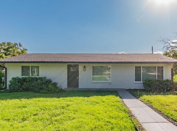501 College Ave, Florence, TX 76527