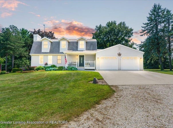 9290 Maple Road, Lyons, MI 48851