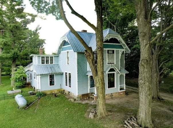 9791 S Hillsdale Road, Hillsdale, MI 49242