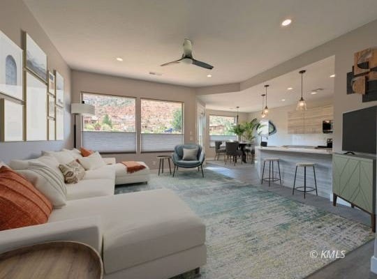 484 E Mohawk Dr, Kanab, UT 84741