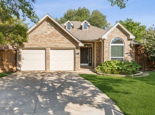 9005 Cumberland Drive, Irving, TX 75063