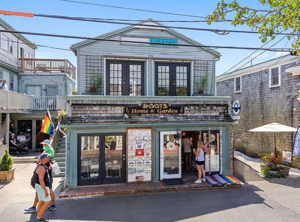 193 Commercial Street, Provincetown, MA 02657